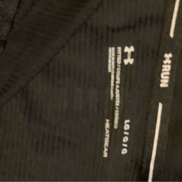 Womens UnderArmour running shirt - Picture 2 of 2